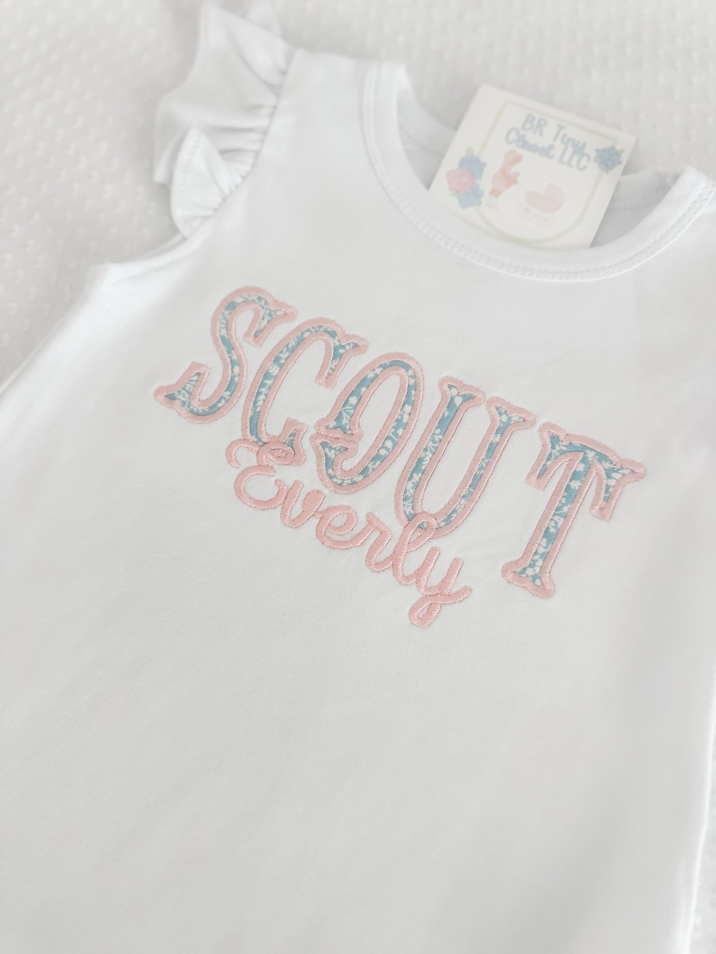 Flutter Sleeve Appliqué Name Bubble