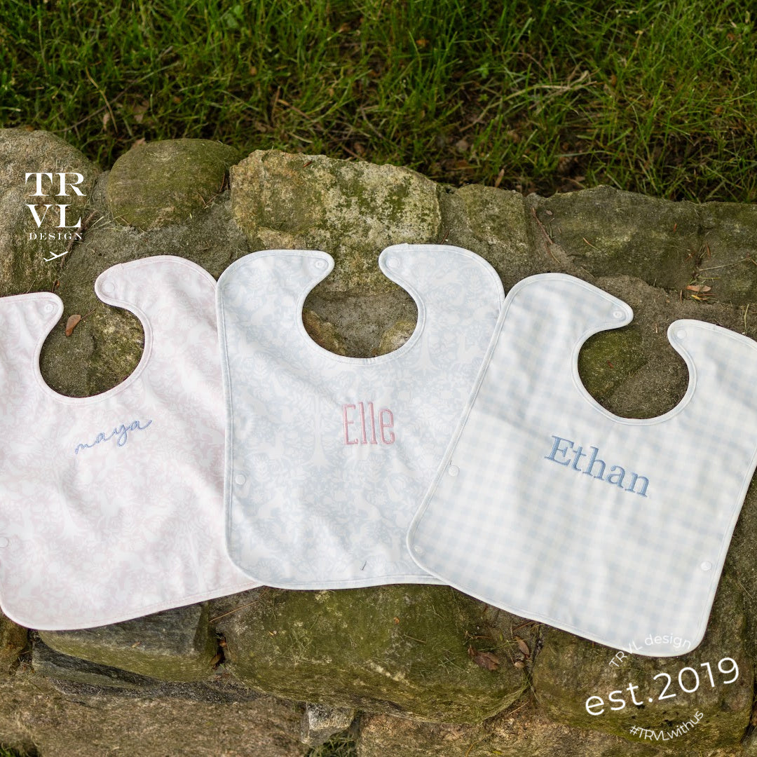 TRVL PINK TOILE CATCH ALL BIB