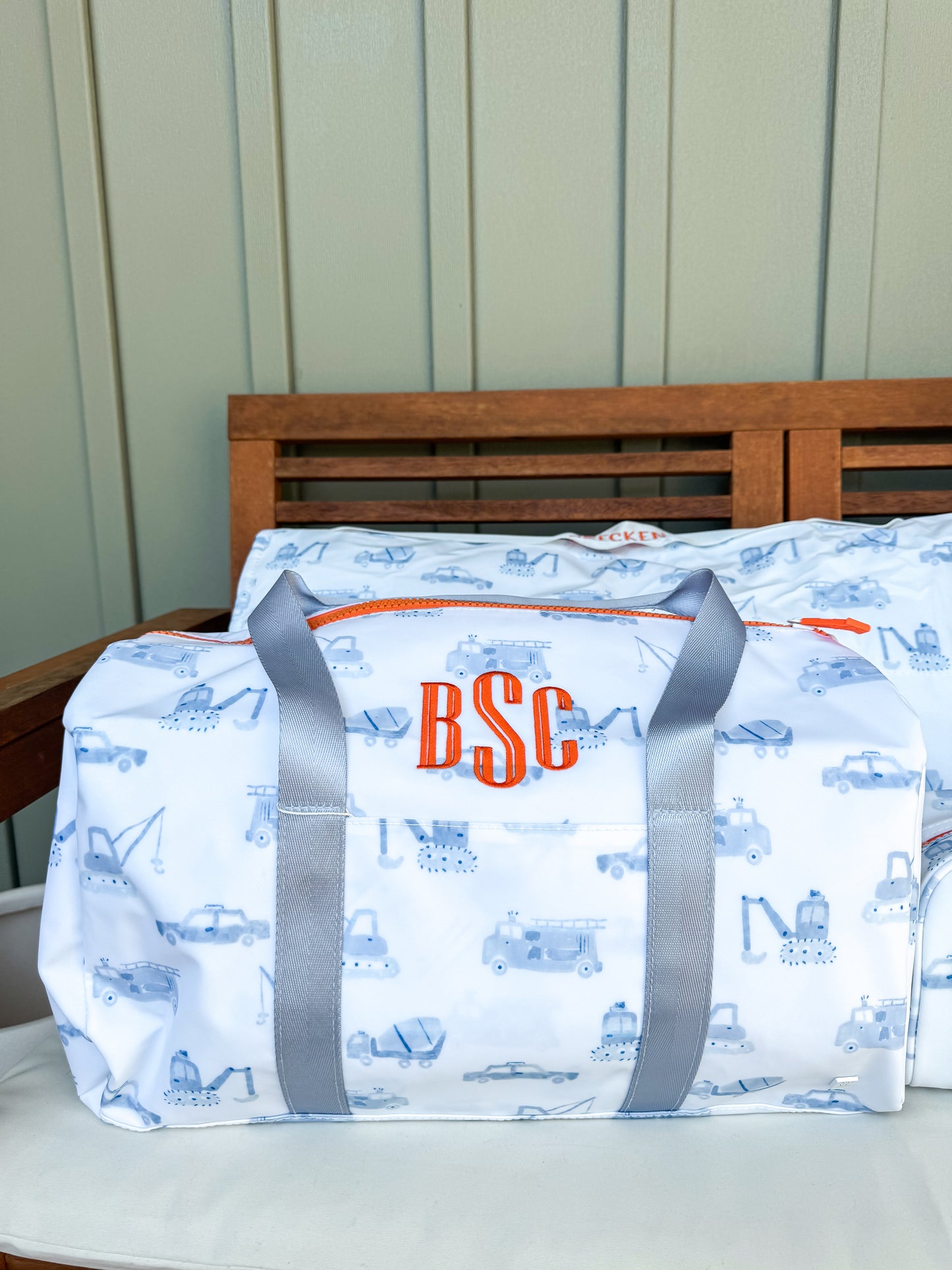 TRVL DIG IT WEEKENDER BAG-DUFFEL