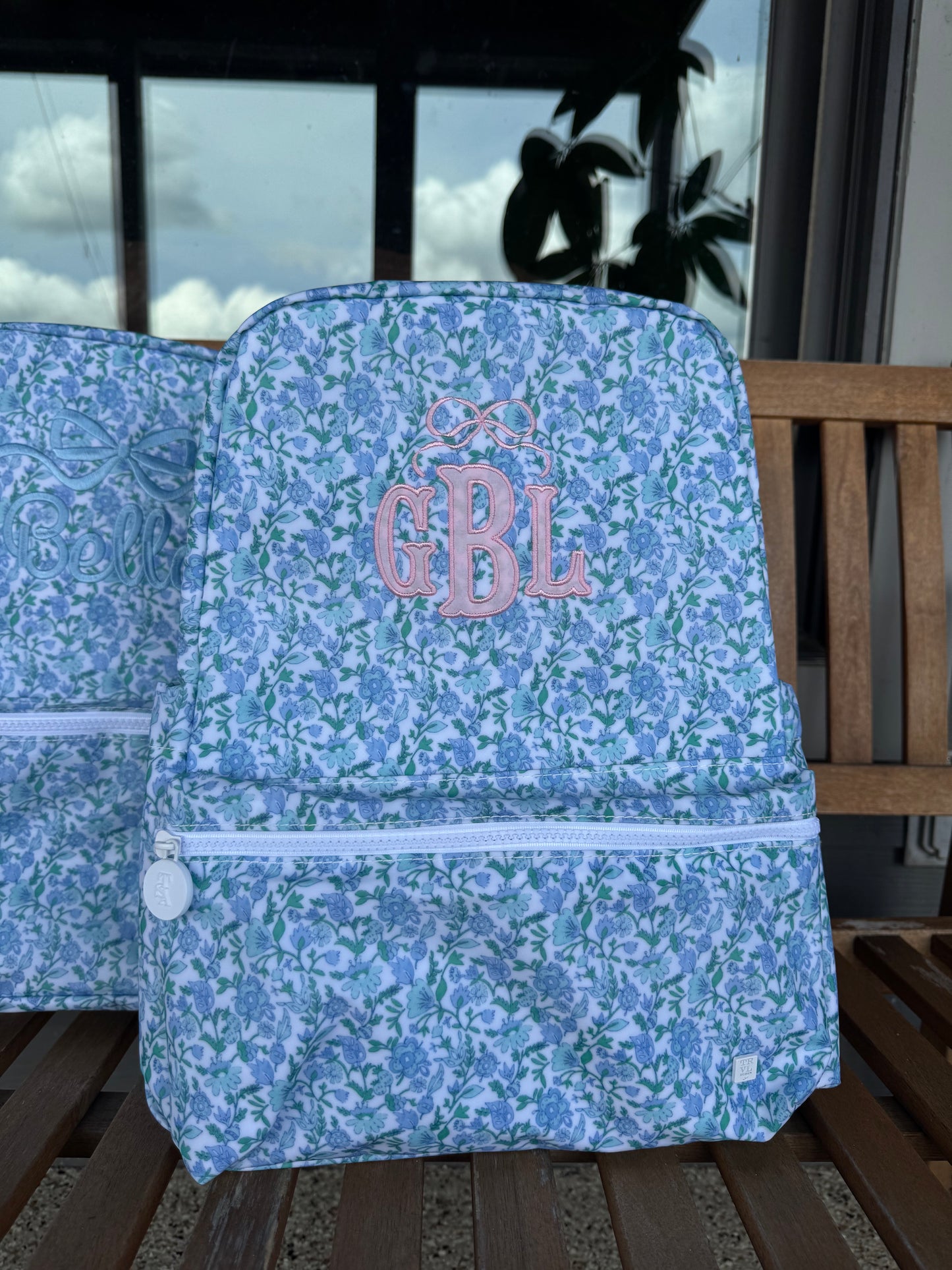 TRVL HAMPTON FLORAL BACKPACK
