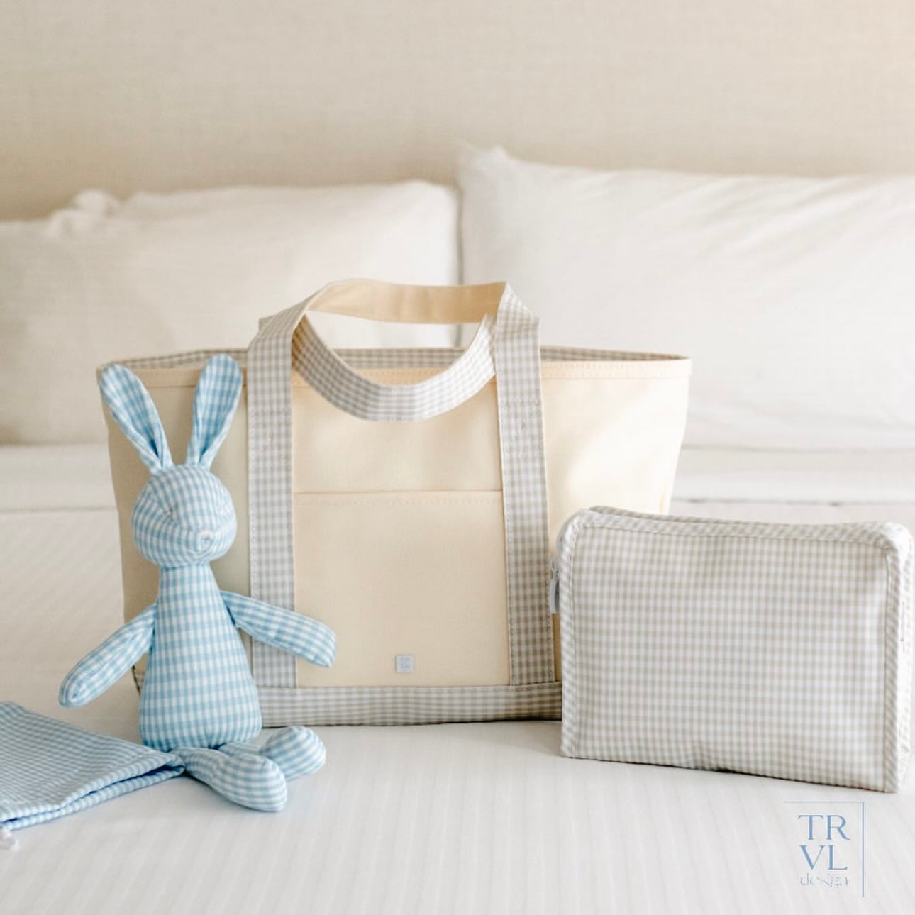 TRVL Medium Tote-Pearl Grey Gingham