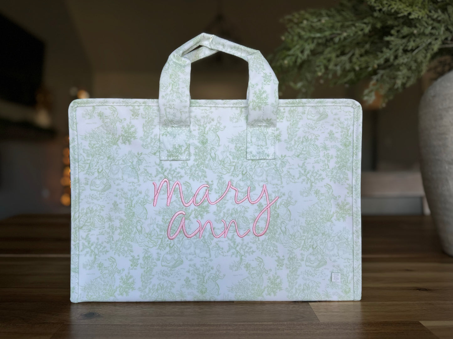 TRVL GREEN TOILE TOTE