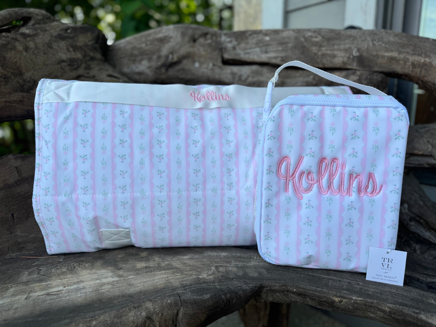 TRVL PINK RIBBON FLORAL LUNCHBOX