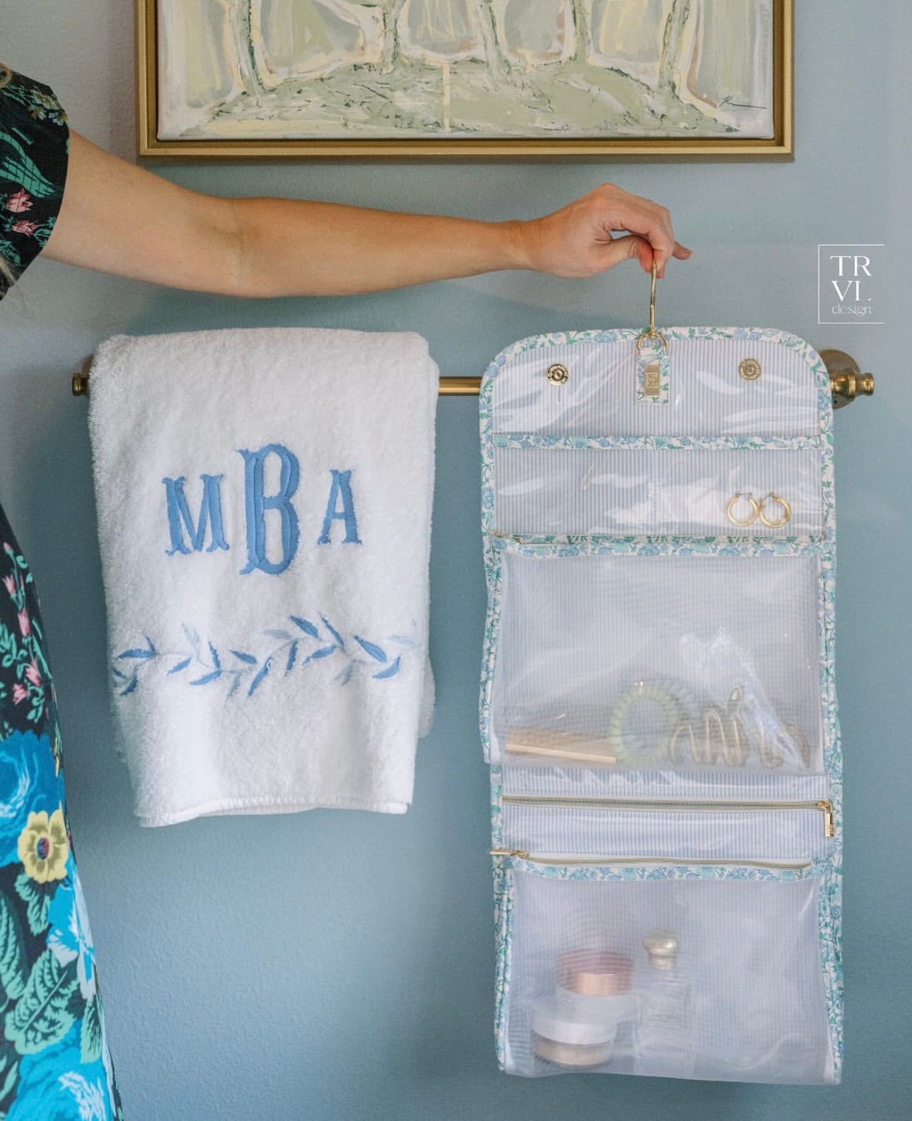 TRVL Hampton Floral Hanging Toiletry Case