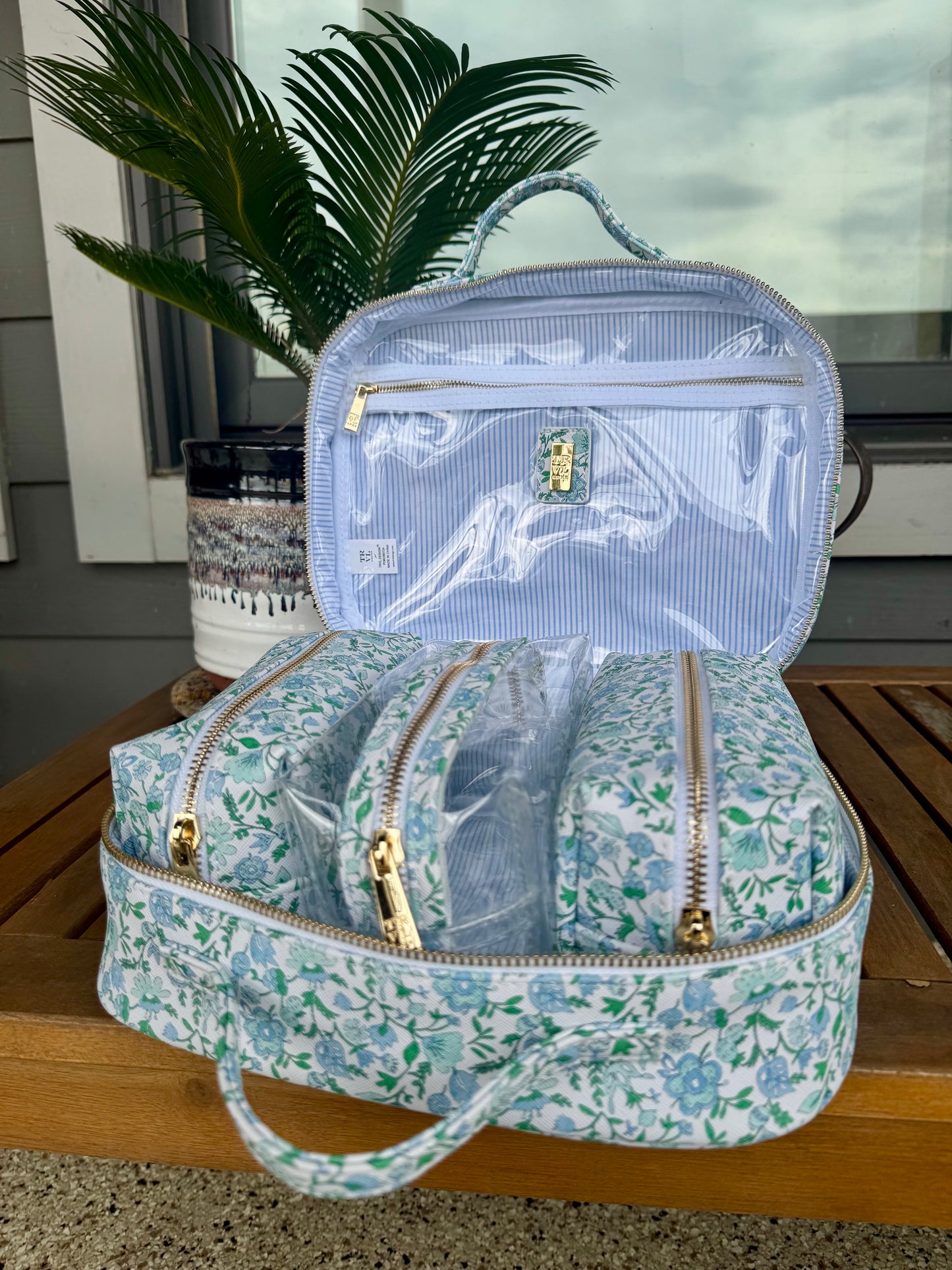 TRVL Hampton Floral Cosmetic Toiletry Case