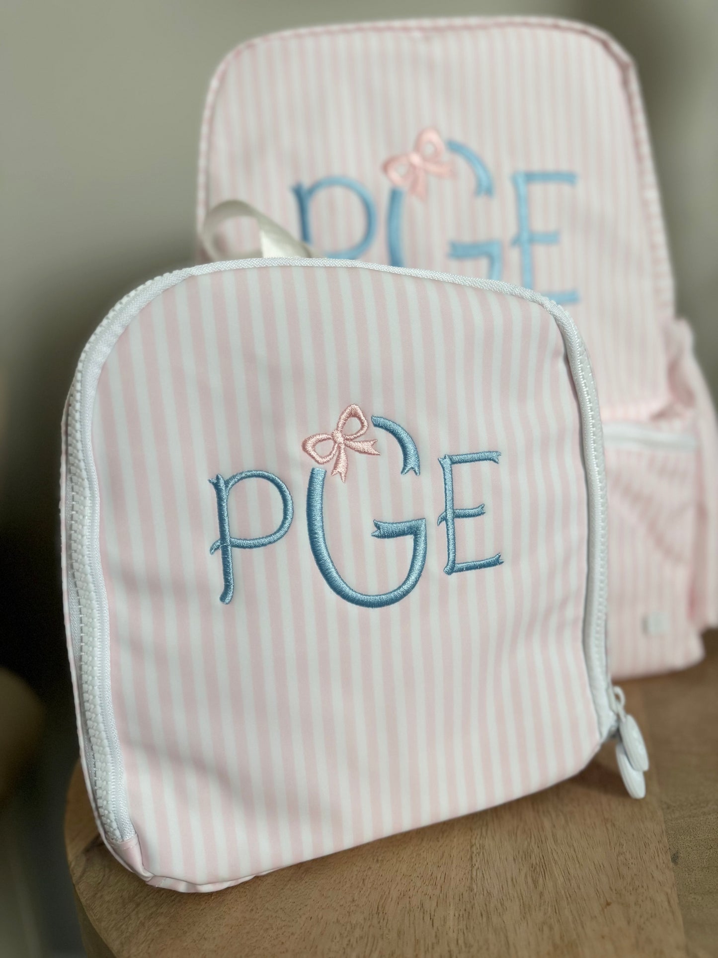 TRVL PINK PIMLICO STRIPE LUNCHBOX
