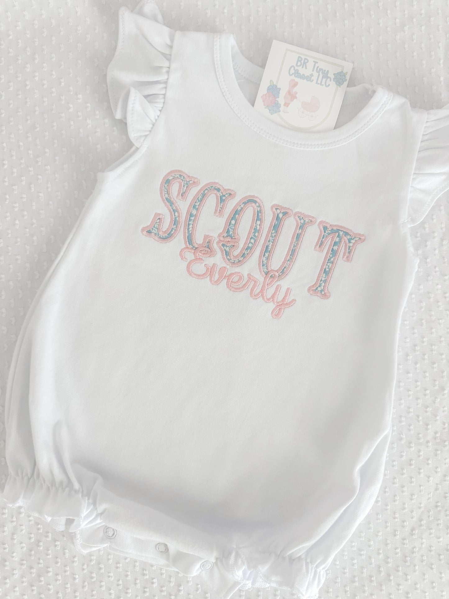 Flutter Sleeve Appliqué Name Bubble