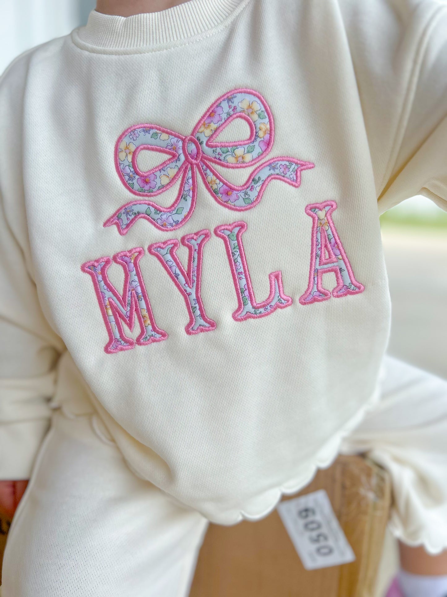 Cream Scalloped Sweatsuit w/ Appliqué Bow/Name