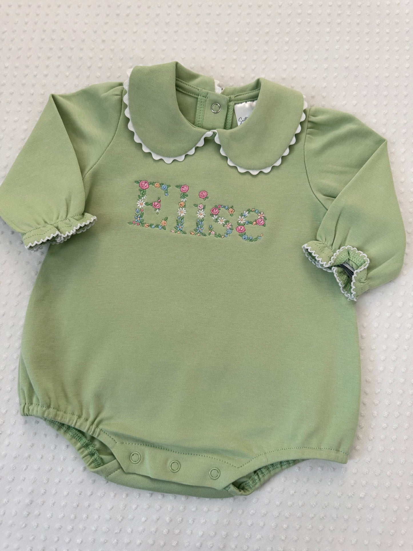 Scalloped Sage Embroidered Floral Name Bubble