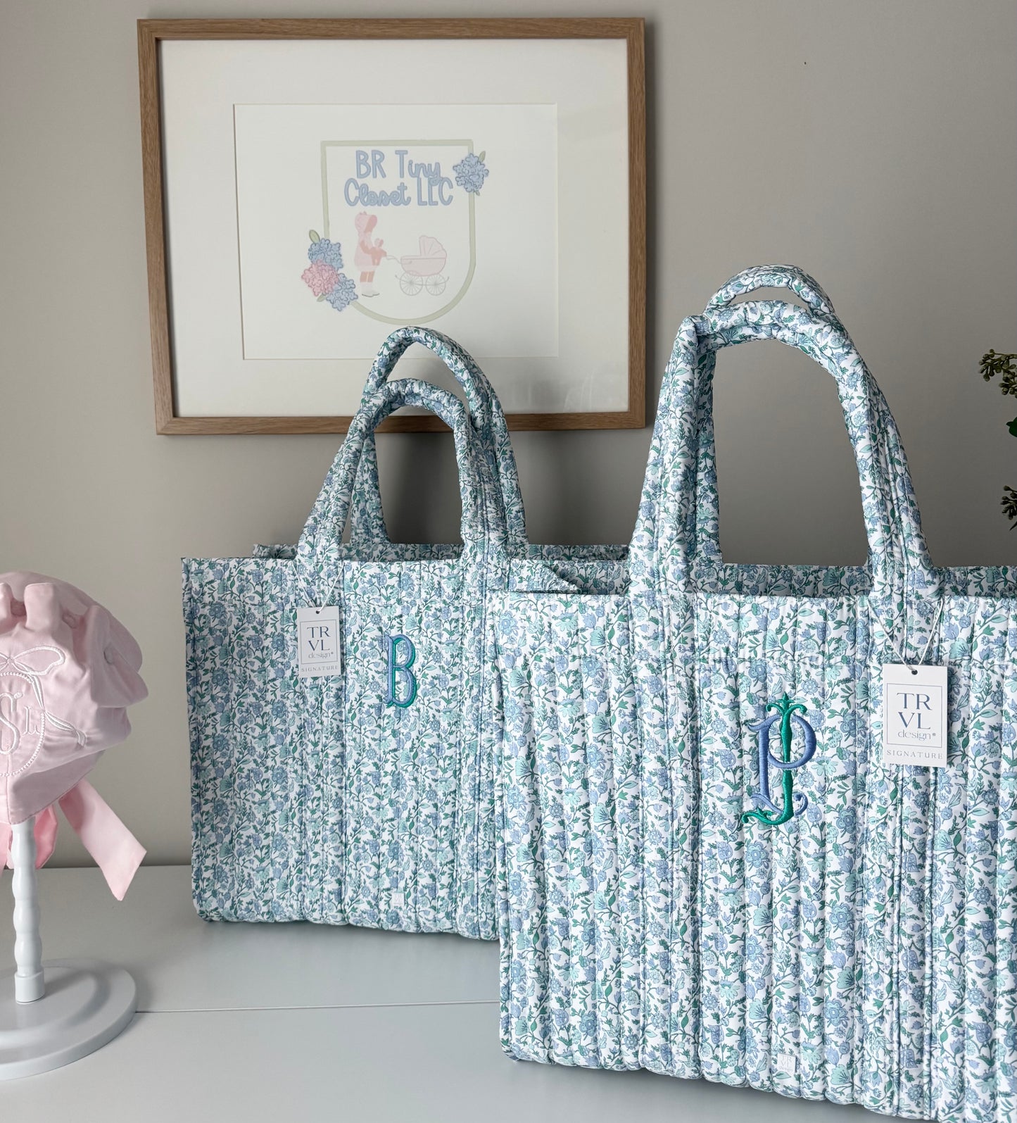 TRVL HAMPTON FLORAL GO GO TOTE *backorder*