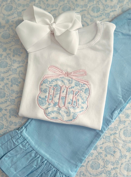 Appliqué Floral Crest Set