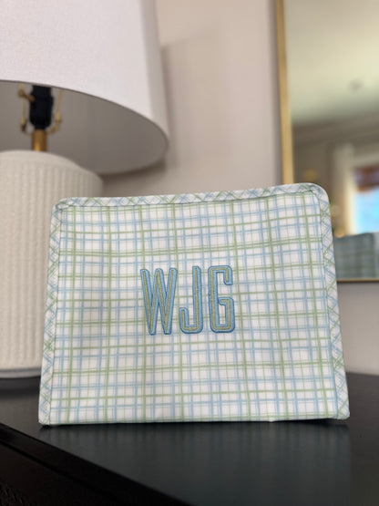 TRVL LARGE CLASSIC PLAID ROADIE