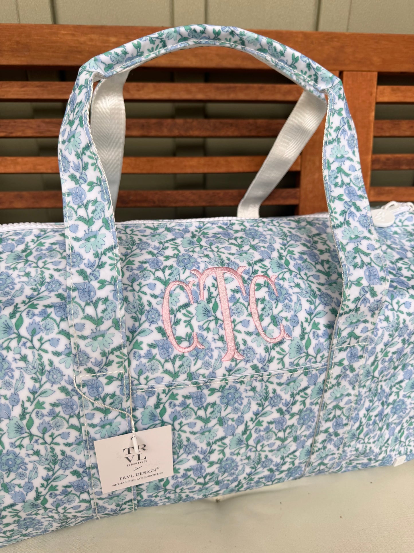 TRVL HAMPTON FLORAL WEEKENDER DUFFEL