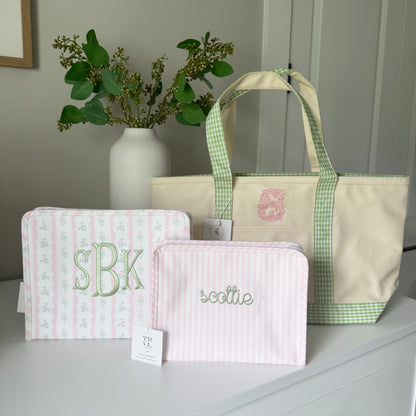 TRVL LARGE PINK RIBBON FLORAL ROADIE