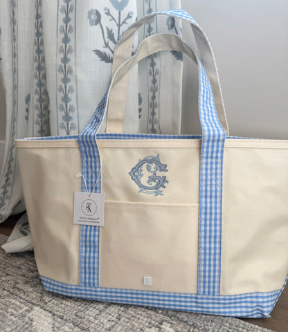 TRVL Medium Tote in Gingham Sky