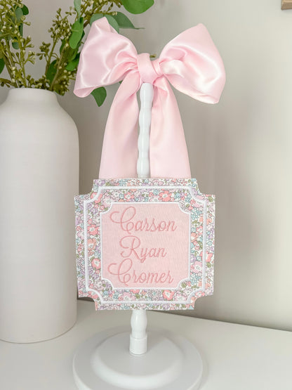 Bassinet Name Announcement Keepsake with Detachable Bow