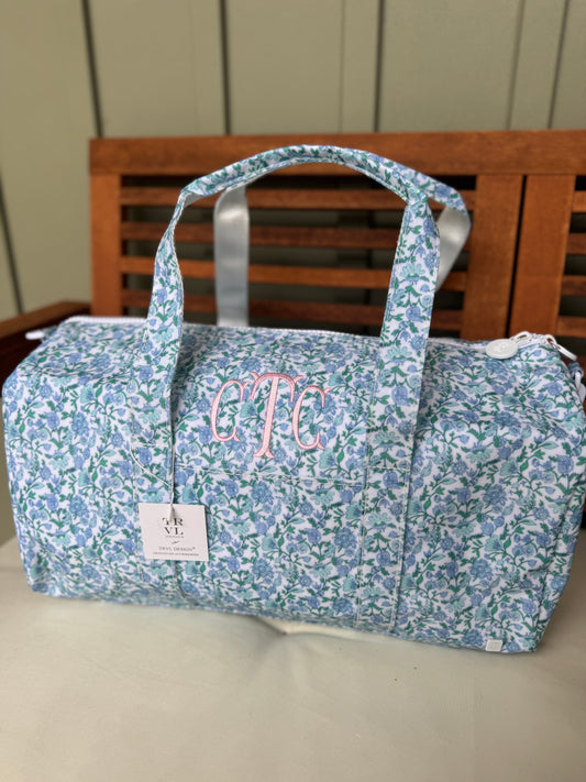 TRVL HAMPTON FLORAL WEEKENDER DUFFEL