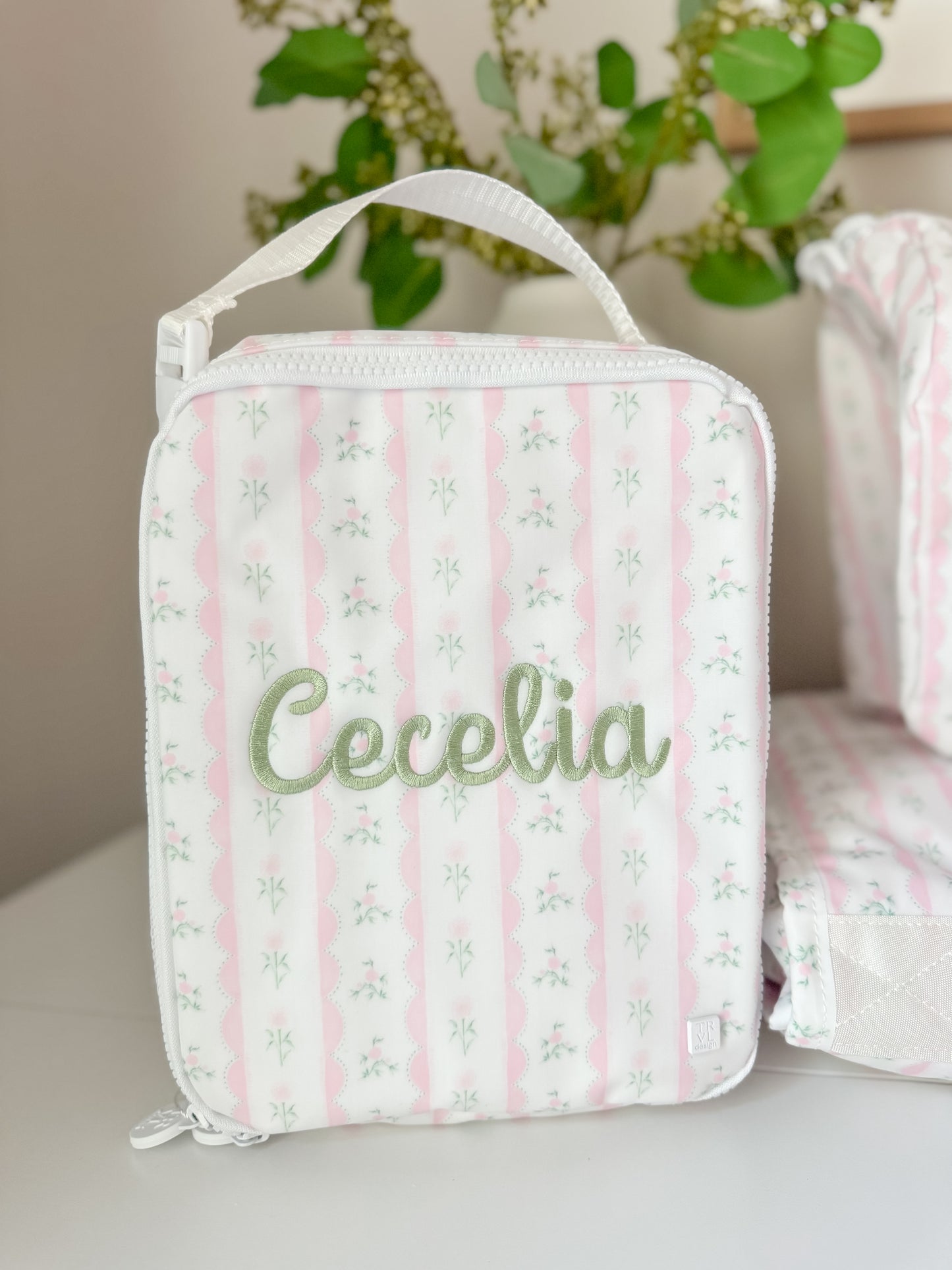 TRVL PINK RIBBON FLORAL LUNCHBOX