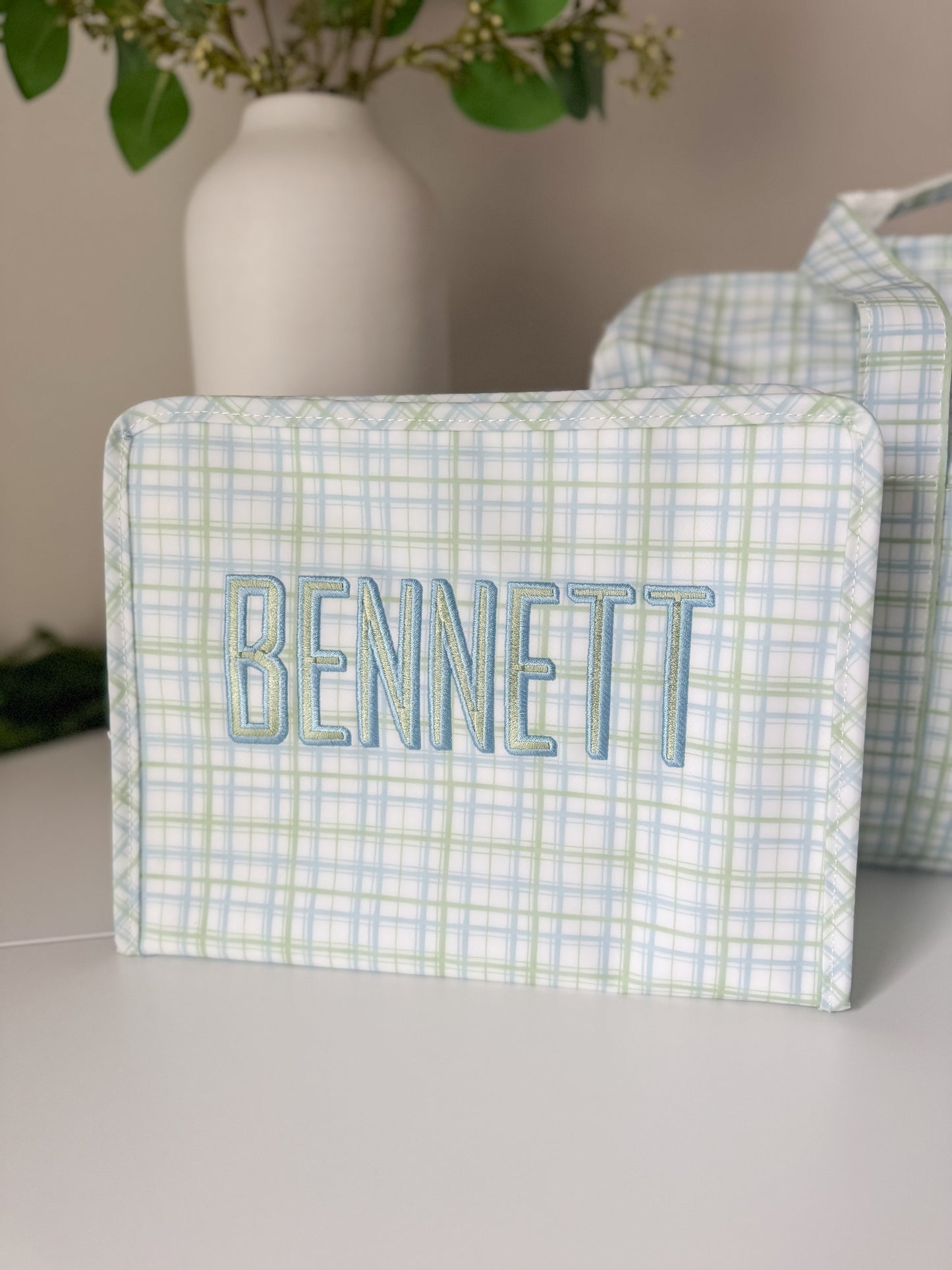 TRVL LARGE BLUE/GREEN PLAID ROADIE