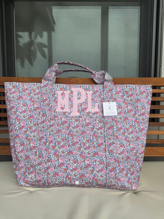 TRVL GARDEN FLORAL JUMBO TOTE