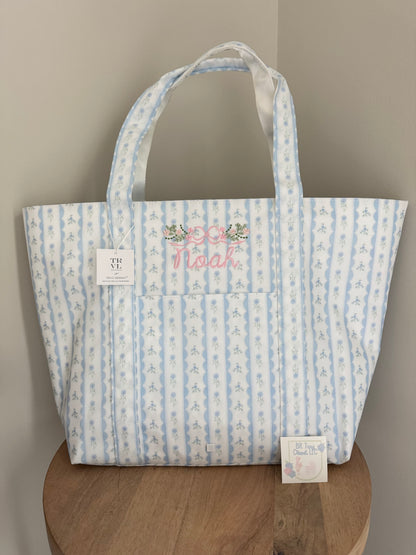 TRVL BLUE RIBBON FLORAL JUMBO TOTE