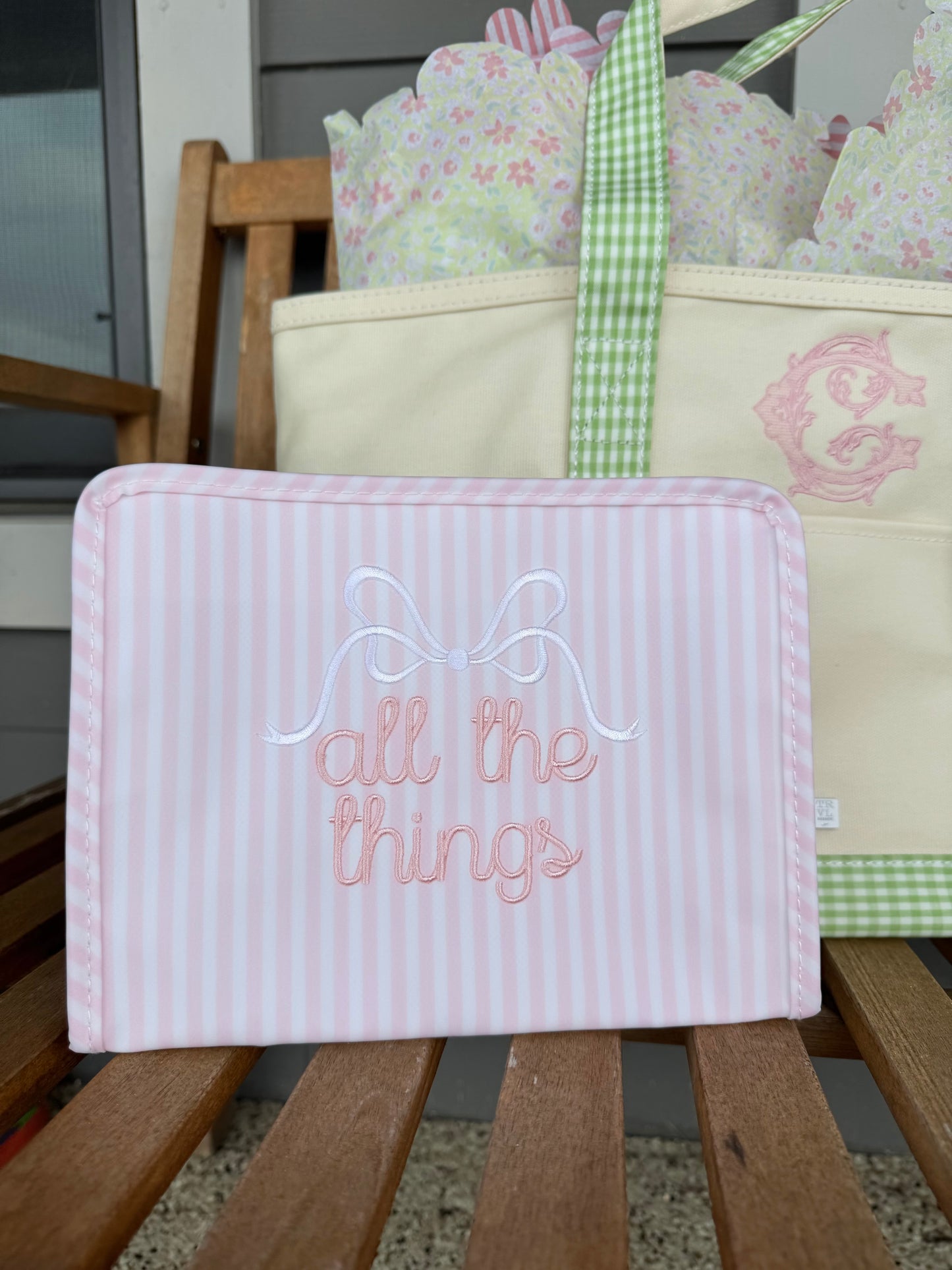 TRVL MEDIUM PINK PIMLICO STRIPE ROADIE