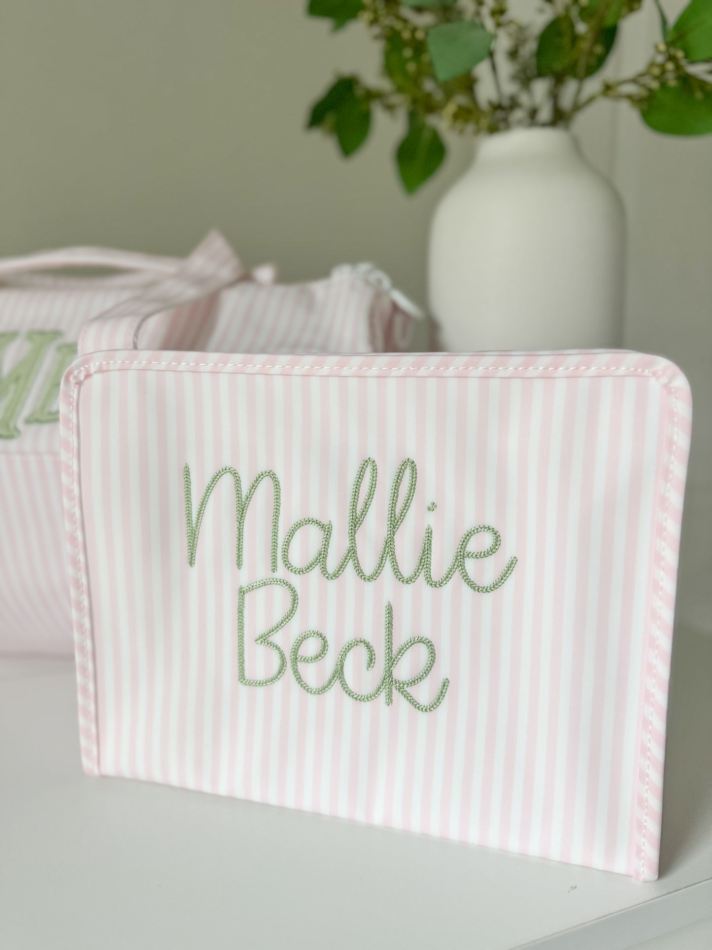 TRVL LARGE PINK PIMLICO STRIPE ROADIE